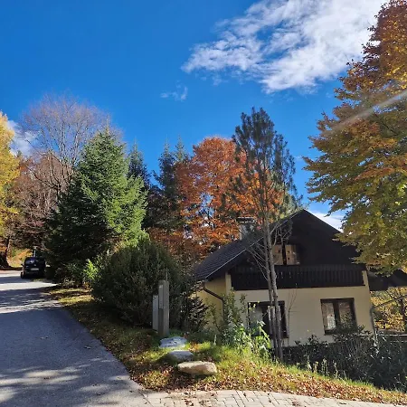 Gemütliches Haus In Panoramalage Neuwald