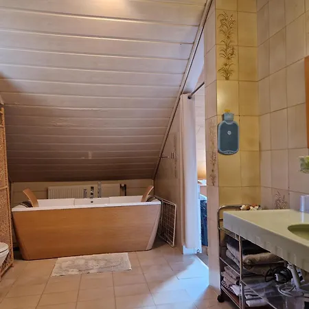 Gemütliches Haus In Panoramalage Сasa de vacaciones Neuwald